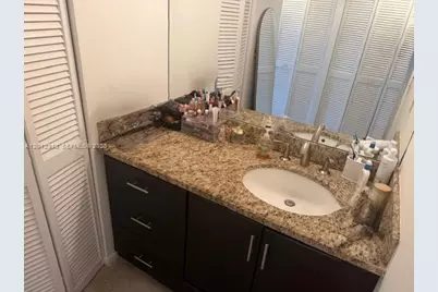2333 Brickell Ave #812, Miami, FL 33129 - Photo 17