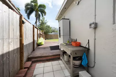 5224 NE 1st Ave, Fort Lauderdale, FL 33334 - Photo 13