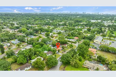 79 NW 143rd St, Miami, FL 33168 - Photo 45