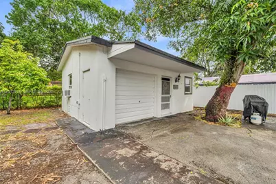 79 NW 143rd St, Miami, FL 33168 - Photo 35