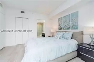 45 SW 9th St, Miami, FL 33130 - Photo 23