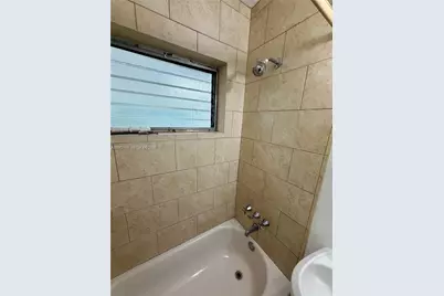 836 NW 12th Ter #2, Fort Lauderdale, FL 33311 - Photo 15