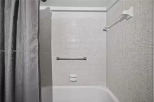 3023 Cambridge B, Deerfield Beach, FL 33442 - Photo 13