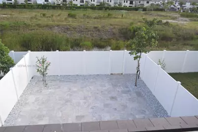 3384 W 100th Ter #3384, Hialeah, FL 33018 - Photo 31
