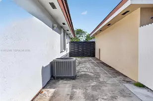 14661 SW 168th Terrace, Miami, FL 33177 - Photo 29