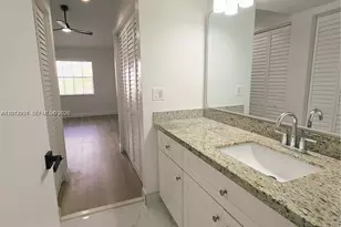 2881 N Oakland Forest Dr, Oakland Park, FL 33309 - Photo 15