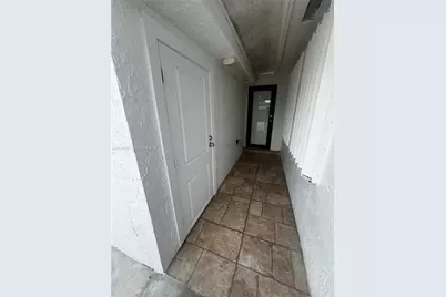 18560 SW 128th Ave #B, Miami, FL 33177 - Photo 1