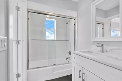 1770 E Las Olas Blvd #505, Fort Lauderdale, FL 33301 - Photo 31