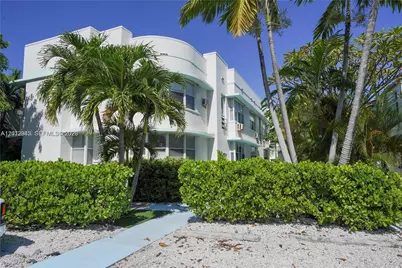 319 W 28th St #9, Miami Beach, FL 33140 - Photo 11