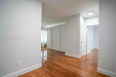 7325 Carlyle Ave #10, Miami Beach, FL 33141 - Photo 9