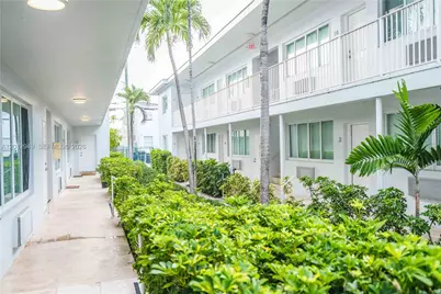 7325 Carlyle Ave #10, Miami Beach, FL 33141 - Photo 19