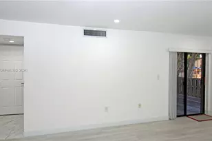 240 W Park Dr, Miami, FL 33172 - Photo 15