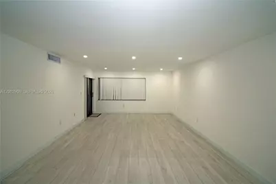 240 W Park Dr #108-4, Miami, FL 33172 - Photo 11