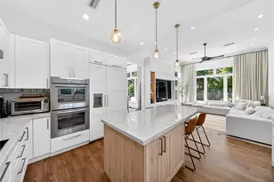 918 Santiago St, Coral Gables, FL 33134 - Photo 9