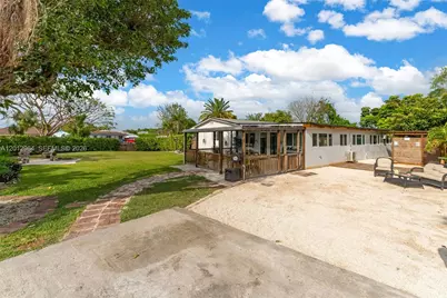 16340 SW 276th Ter, Homestead, FL 33031 - Photo 43