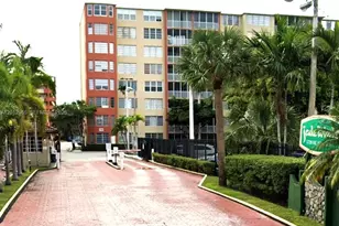 1770 NE 191st St, Miami, FL 33179 - Photo 3