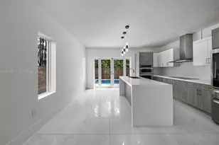 3142 Carter St, Miami, FL 33133 - Photo 3