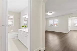 8610 Lakeside Bnd, Parkland, FL 33076 - Photo 41
