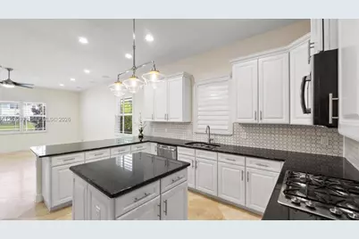 8610 Lakeside Bnd, Parkland, FL 33076 - Photo 17