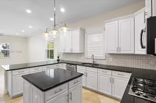 8610 Lakeside Bnd, Parkland, FL 33076 - Photo 17