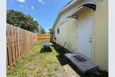 15831 SW 100th Ct #B, Miami, FL 33157 - Photo 1