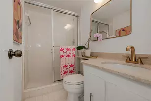 600 NE 36th St, Miami, FL 33137 - Photo 19