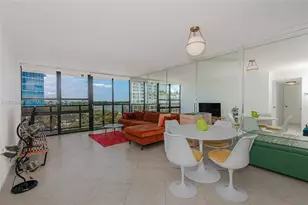 600 NE 36th St, Miami, FL 33137 - Photo 3