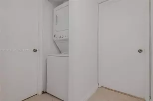 600 NE 36th St, Miami, FL 33137 - Photo 25
