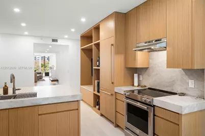 701 Crandon Blvd #401, Key Biscayne, FL 33149 - Photo 9