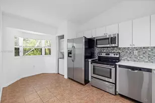 1320 SE 31st Ct, Homestead, FL 33035 - Photo 9