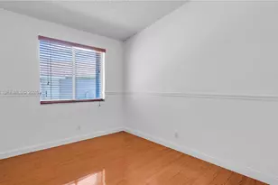 570 Woodgate Cir, Sunrise, FL 33326 - Photo 33