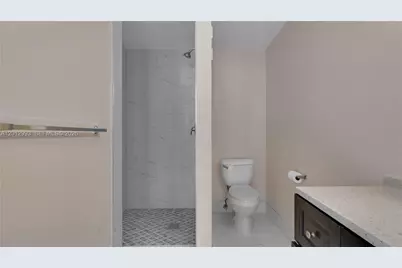 570 Woodgate Cir #A, Sunrise, FL 33326 - Photo 41