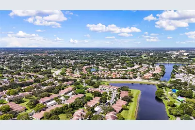 570 Woodgate Cir #A, Sunrise, FL 33326 - Photo 7