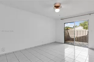570 Woodgate Cir, Sunrise, FL 33326 - Photo 37