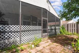 570 Woodgate Cir, Sunrise, FL 33326 - Photo 45