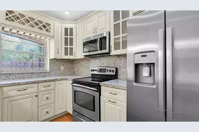 570 Woodgate Cir #A, Sunrise, FL 33326 - Photo 21