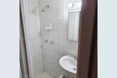 5871 NW 199th St #5871R, Hialeah, FL 33015 - Photo 7