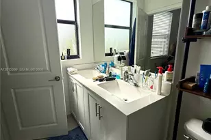 788 NE 208th Ln, Miami Gardens, FL 33179 - Photo 25