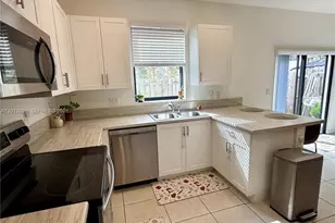 788 NE 208th Ln, Miami Gardens, FL 33179 - Photo 23