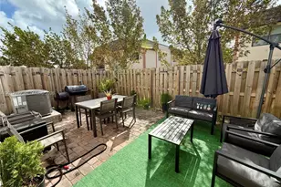 788 NE 208th Ln, Miami Gardens, FL 33179 - Photo 7
