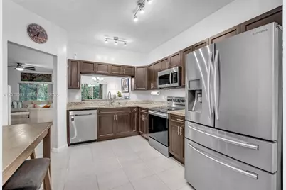 8327 Via Leonessa, Boca Raton, FL 33433 - Photo 9