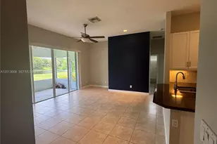 10671 SW Waterway Ln, Port Saint Lucie, FL 34987 - Photo 11