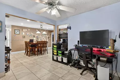 8505 NW 29th Dr, Coral Springs, FL 33065 - Photo 11
