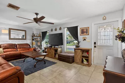 8505 NW 29th Dr, Coral Springs, FL 33065 - Photo 9