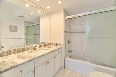 2715 N Ocean Blvd #2E, Fort Lauderdale, FL 33308 - Photo 19