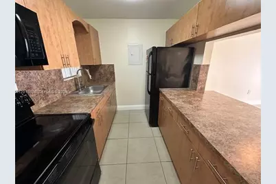 1337 NW 1st St #14, Miami, FL 33125 - Photo 11