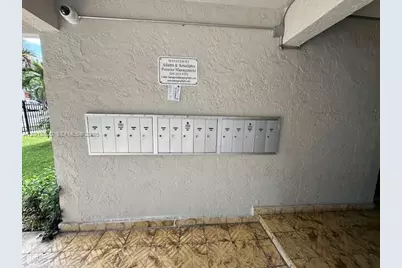 1337 NW 1st St #14, Miami, FL 33125 - Photo 25