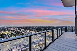 121 NE 34th St, Miami, FL 33137 - Photo 7