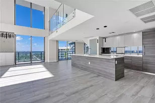 121 NE 34th St, Miami, FL 33137 - Photo 5