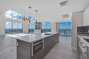 121 NE 34th St, Miami, FL 33137 - Photo 43